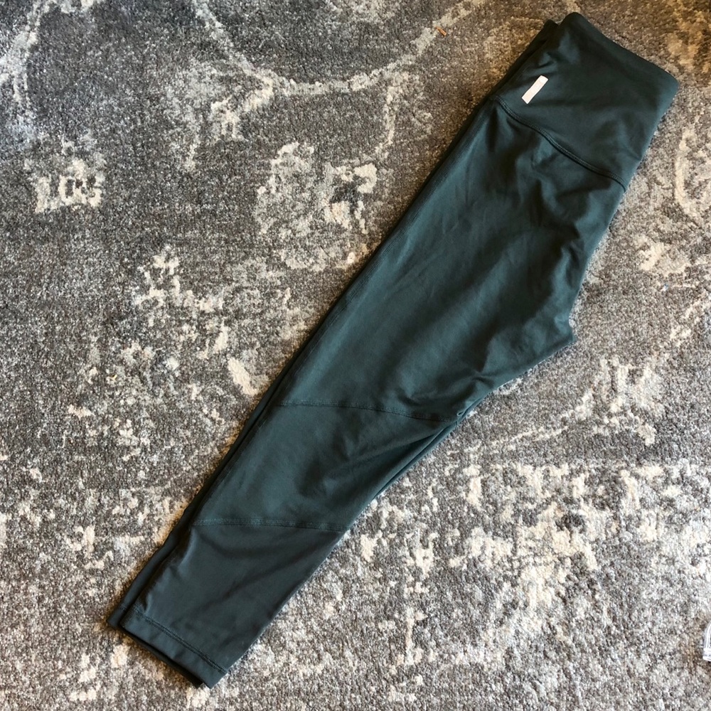 Zella crop leggings in sage green with mesh panel